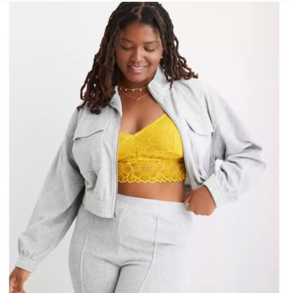 Aerie Groove On Velour Corduroy Cropped Zip Up Jacket - Picture 3 of 6